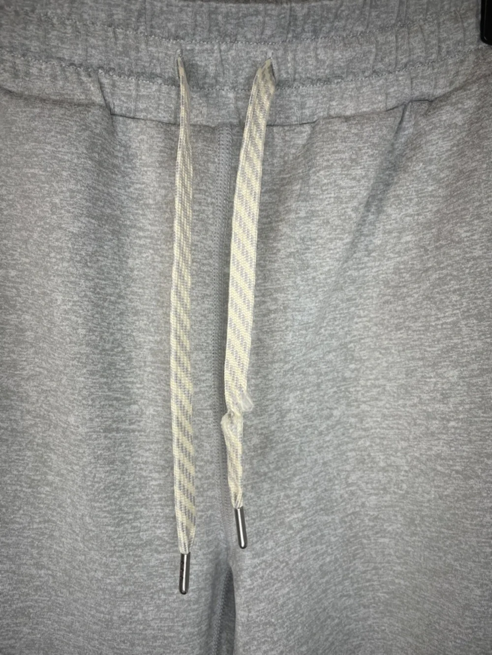 Vuori Women’s Performance Jogger Sweatpants Heathered Gray Size XS (fit to med) - Picture 9 of 9